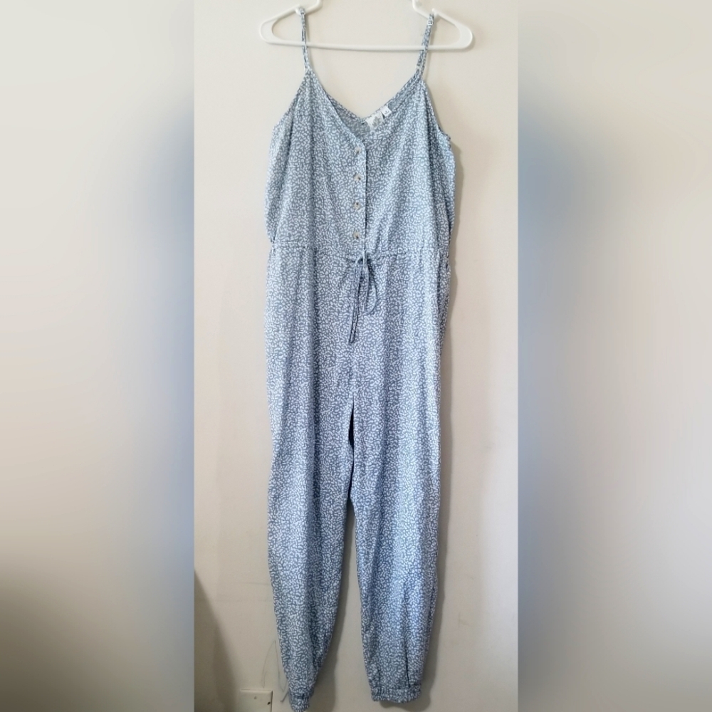 3X$25 Sadie & Sage Blue Animal Print Jumpsuit Size Small
